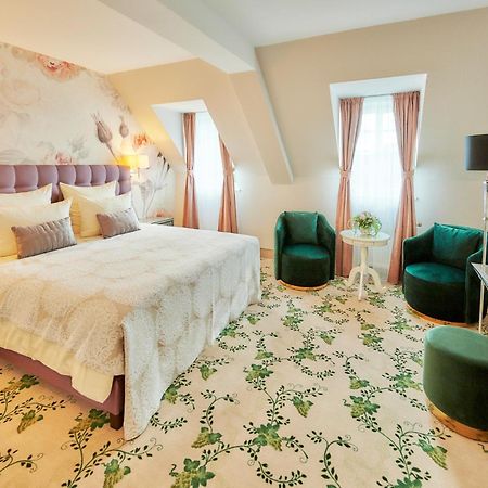 Weinromantikhotel Richtershof Mulheim an der Mosel Luaran gambar